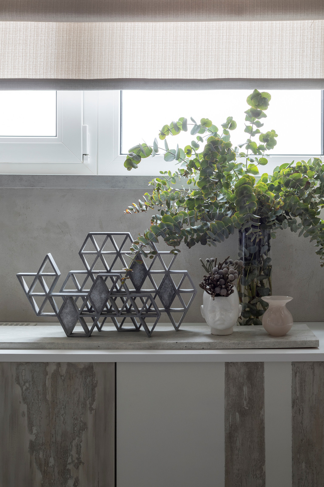 Монохромная квартира для предпринимателя