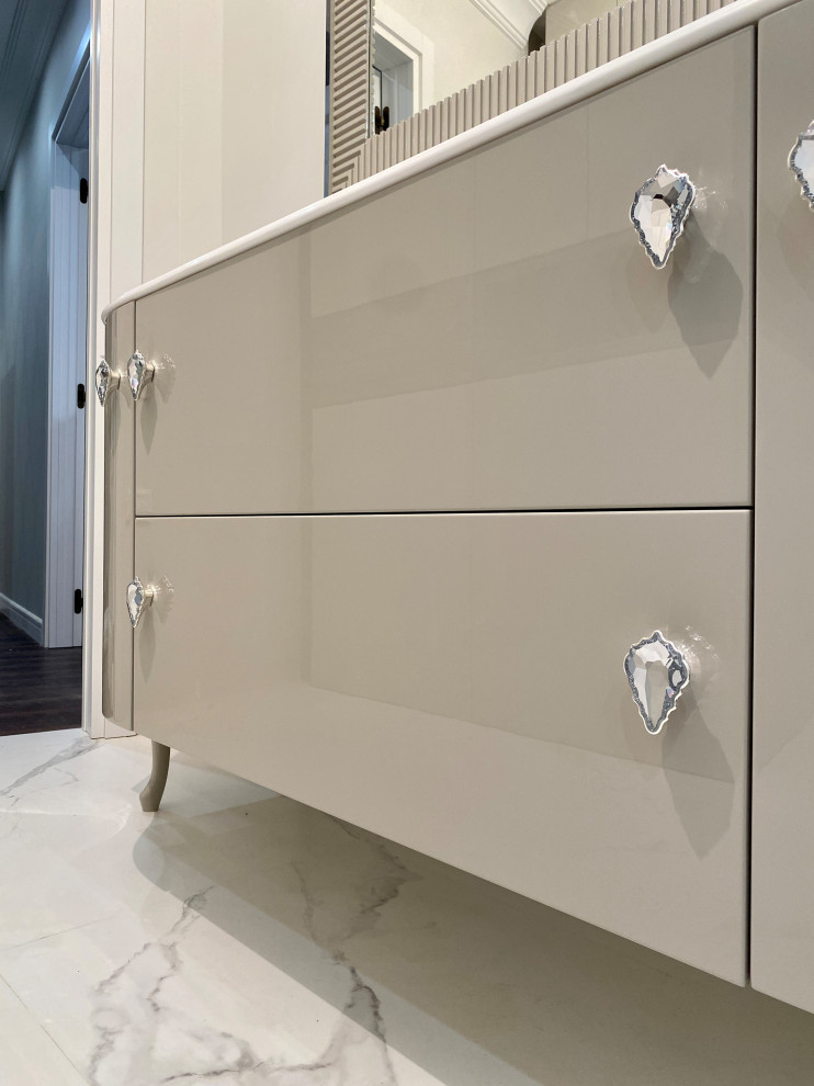 Тумба в ванную комнату.