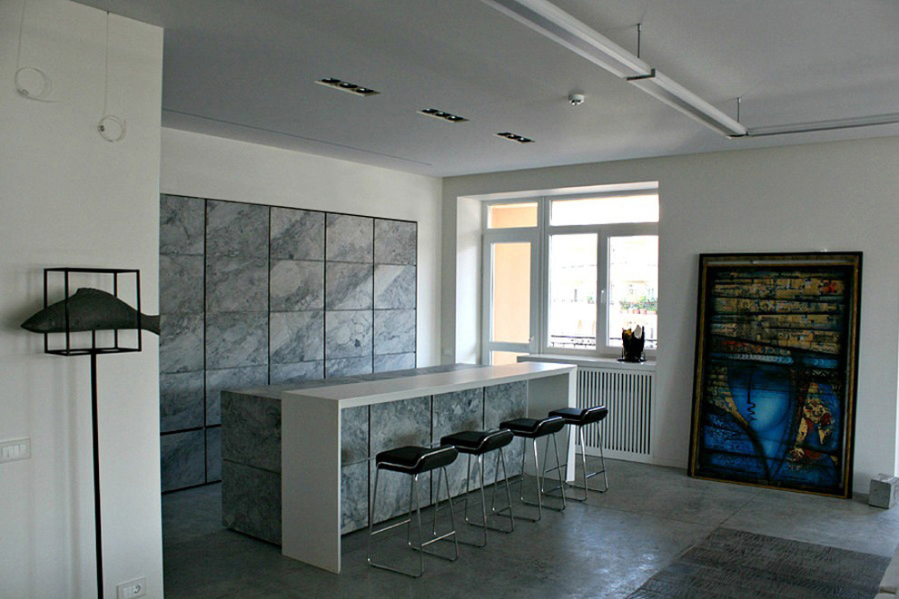 Houzz Армения: Квартира в Ереване с бетоном, ониксом и змеем-вишапом