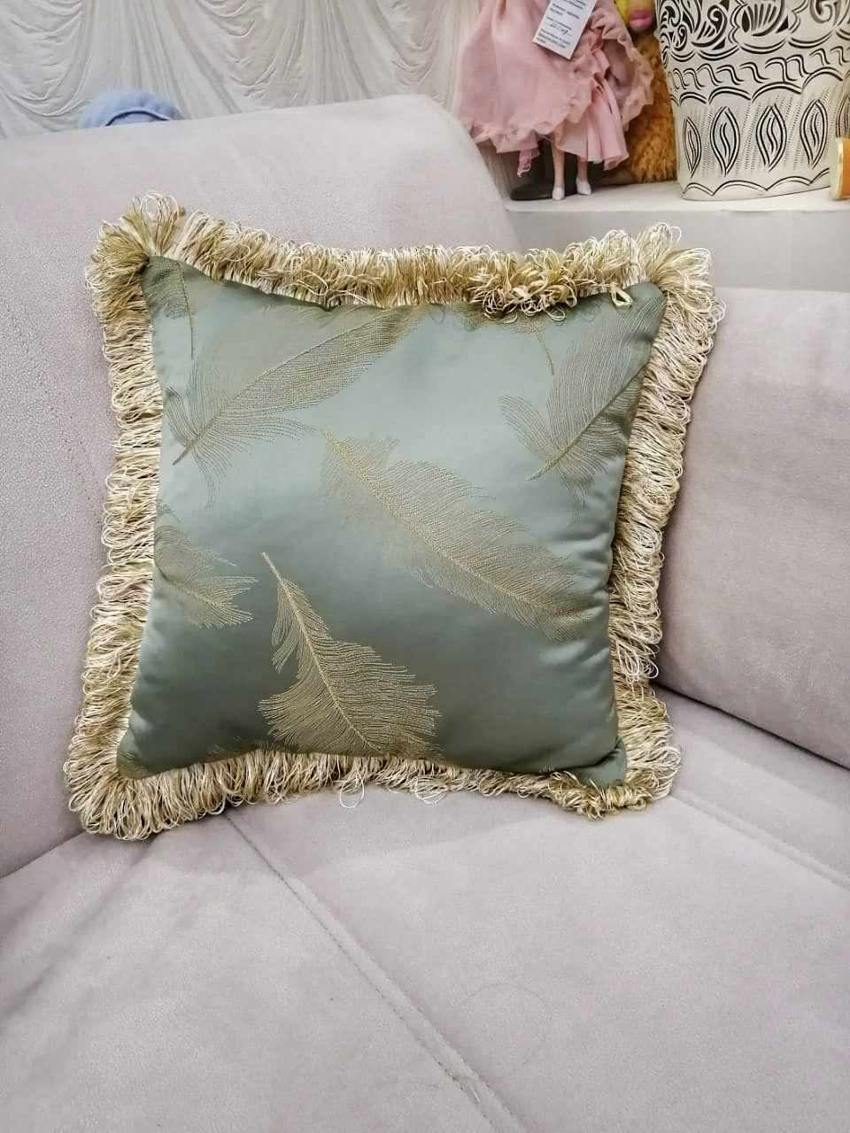 Спальня с кистями и бахромой