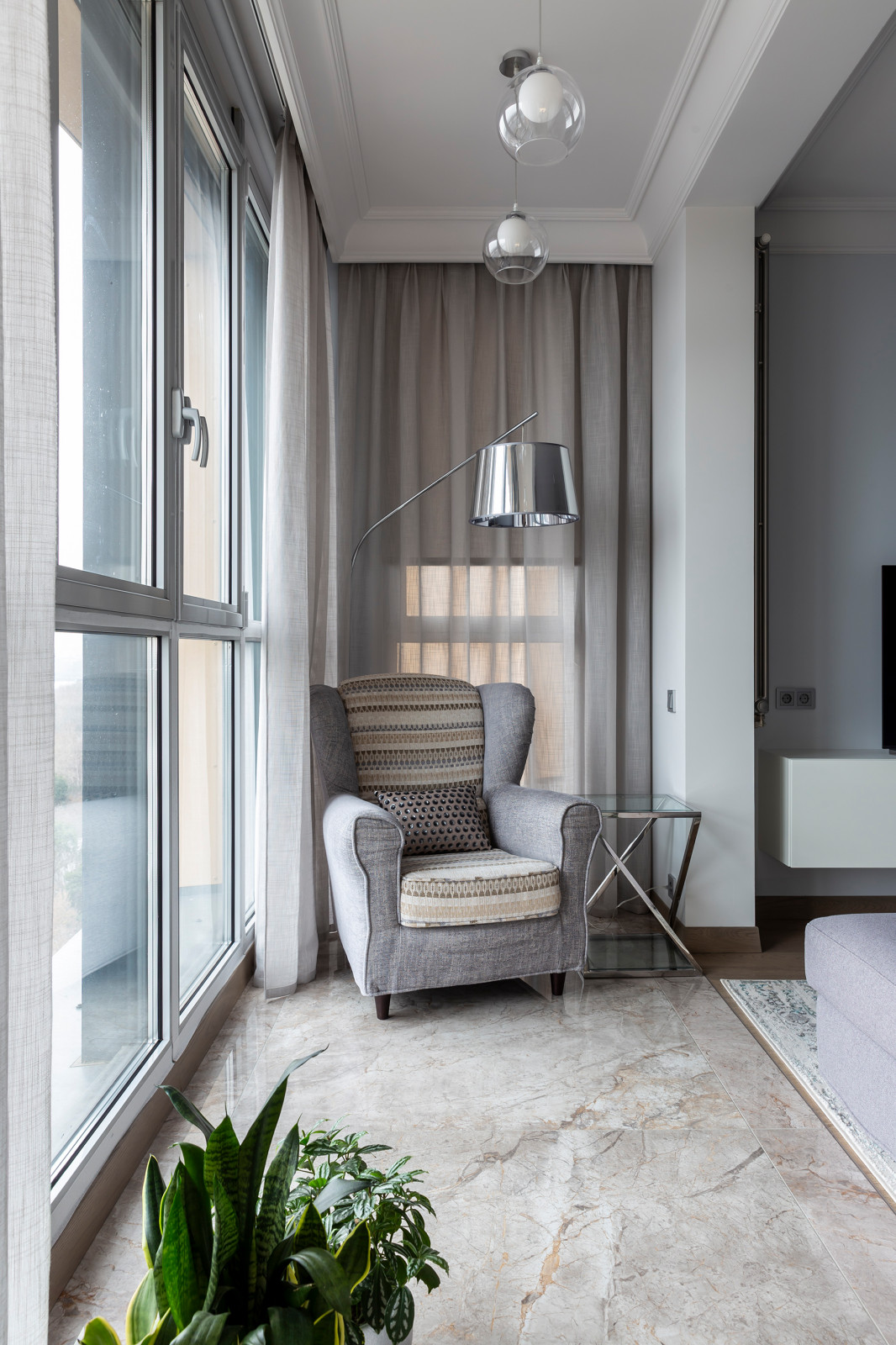 Современная классика на Живописной.