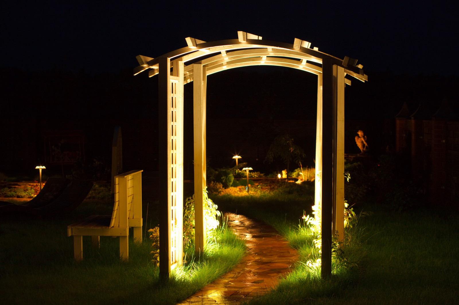 Ландшафтное освещение