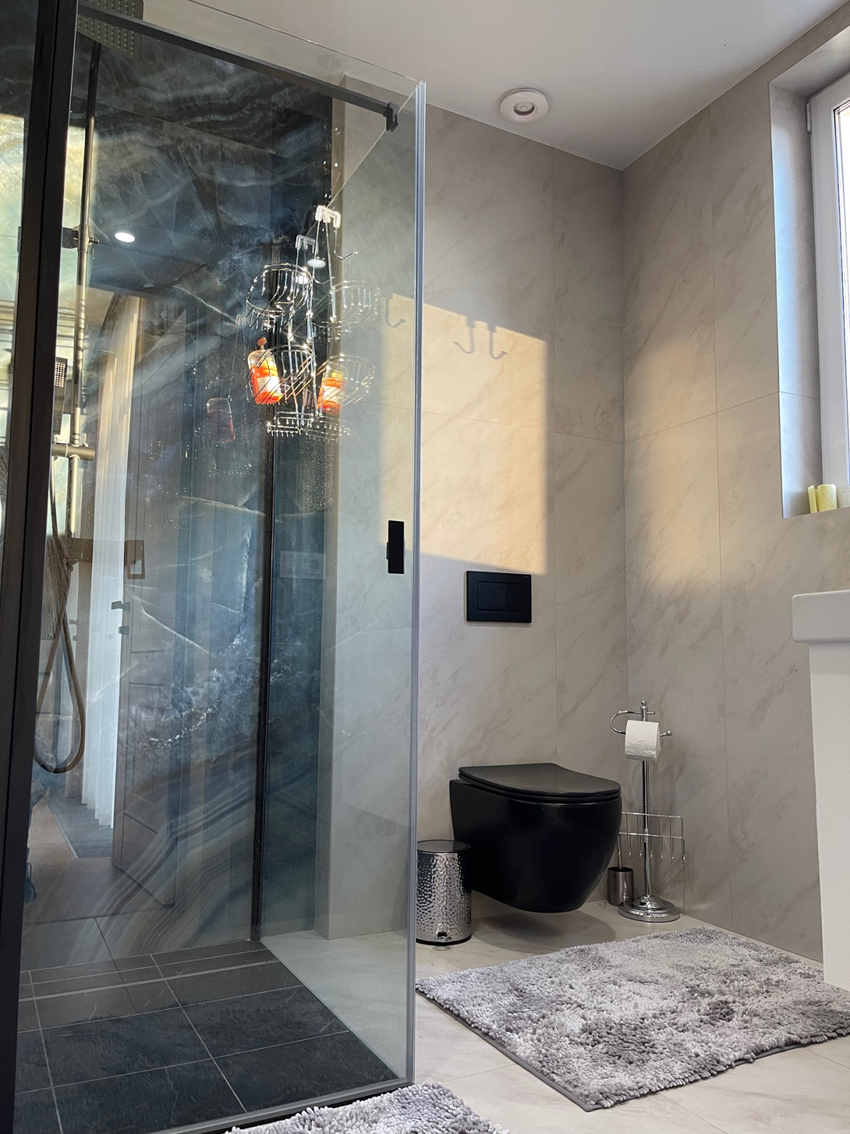 Обложка проекта: Санузлы в жилом доме на побережье, г, Геленджик