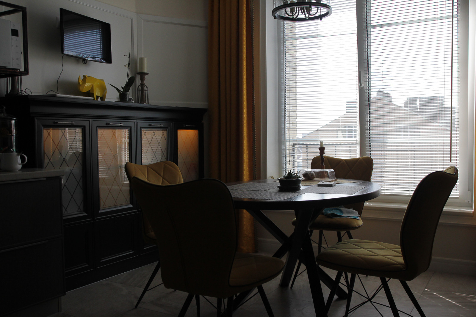 С акцентом на цвет