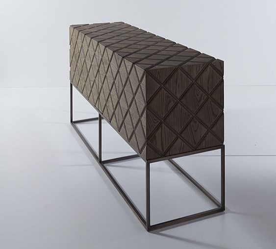 Арт-деко в интерьере - один из самых сложно воспроизводимых  стилей.