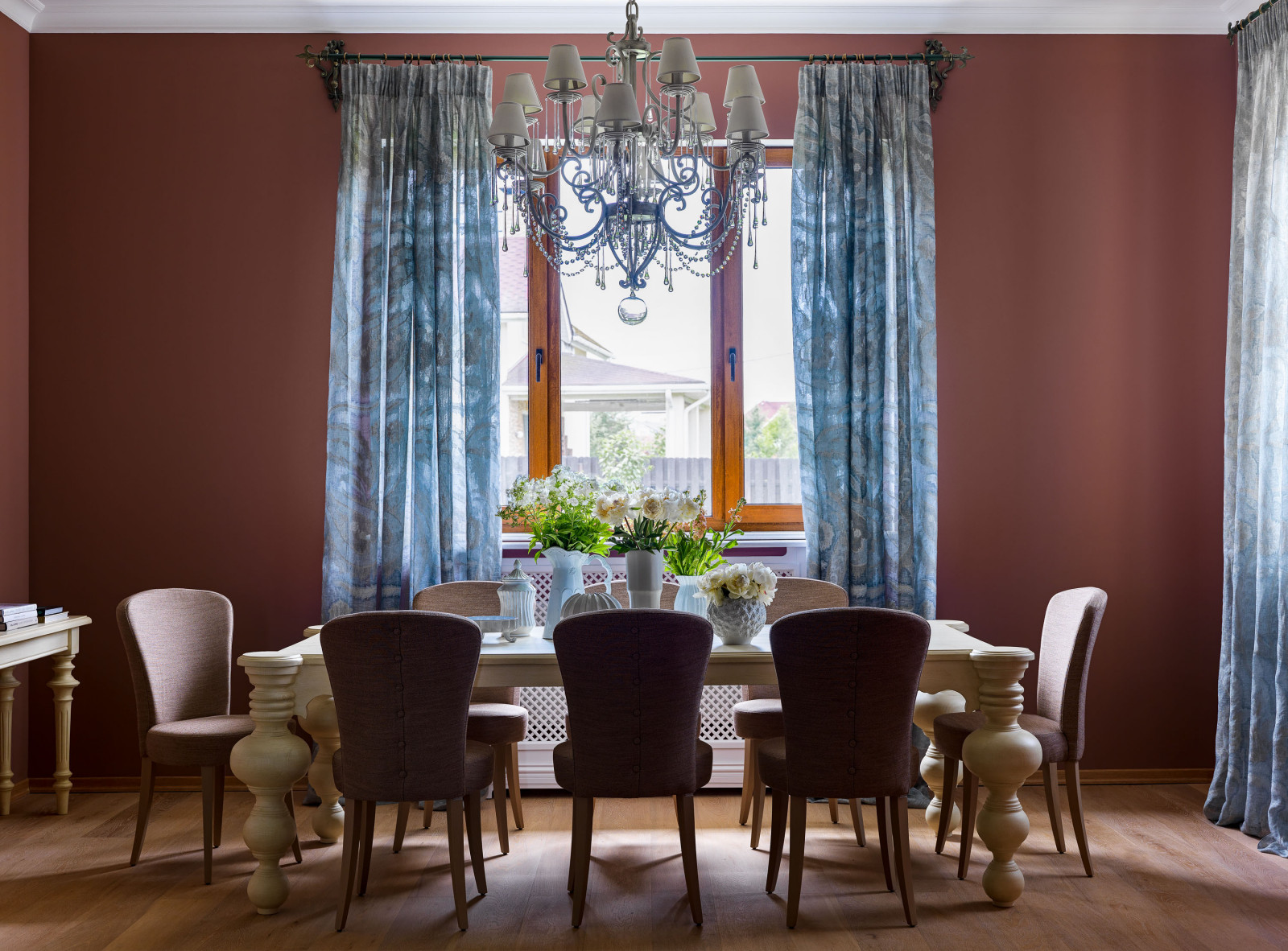 Houzz тур: Загородный дом с дроздами, стрекозами и бабочками