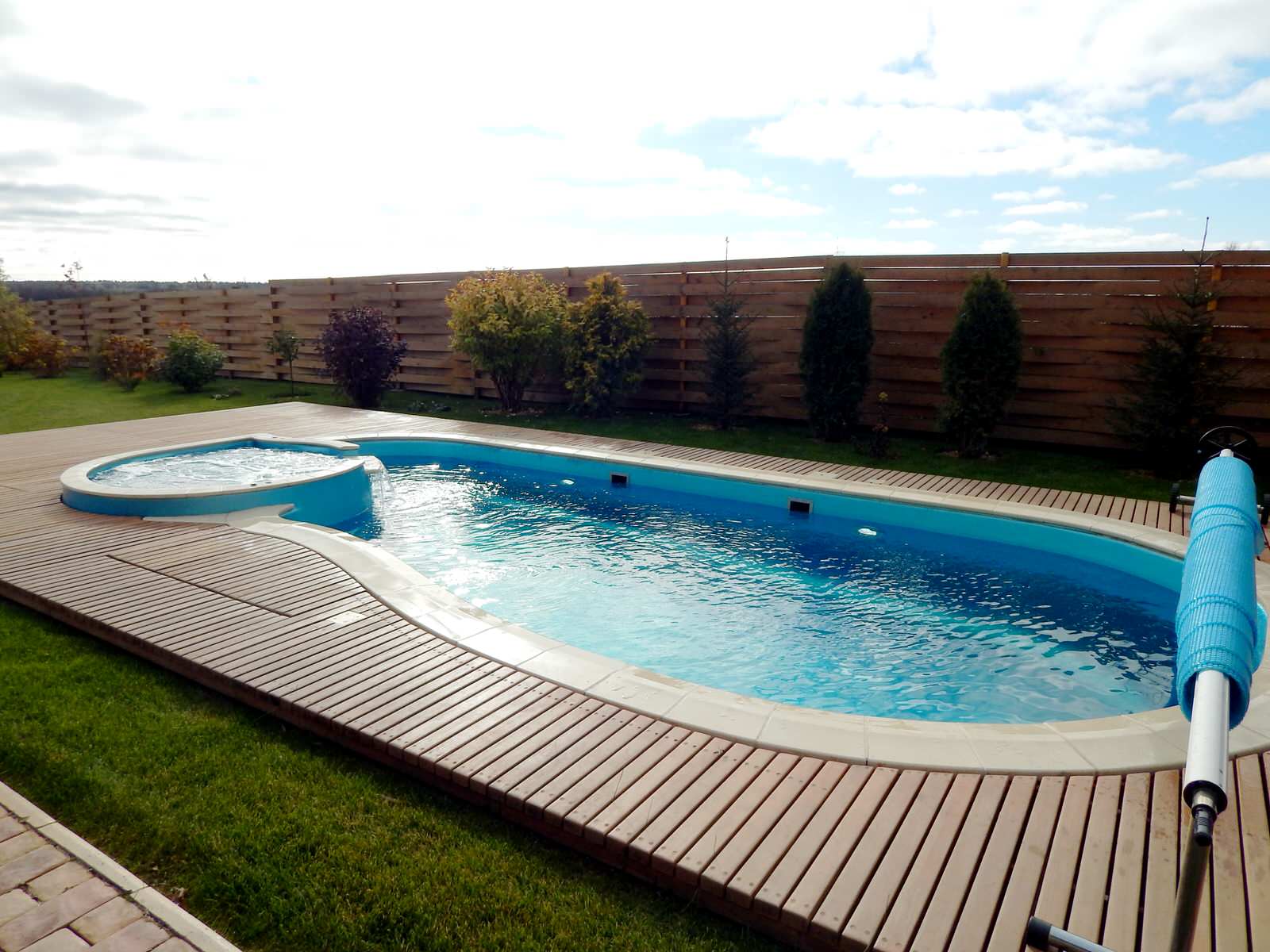 Частный заказ открытого бассейна