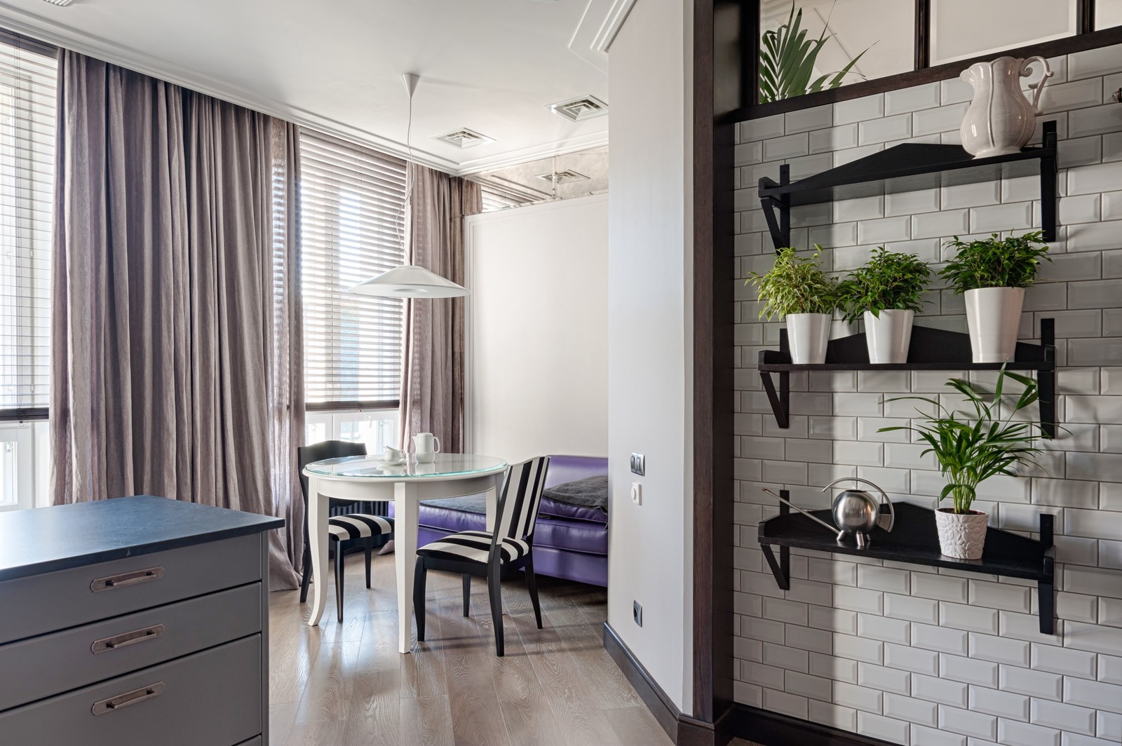 Реализованный проект интерьеров квартиры 159 кв. метров на Суворовском проспекте