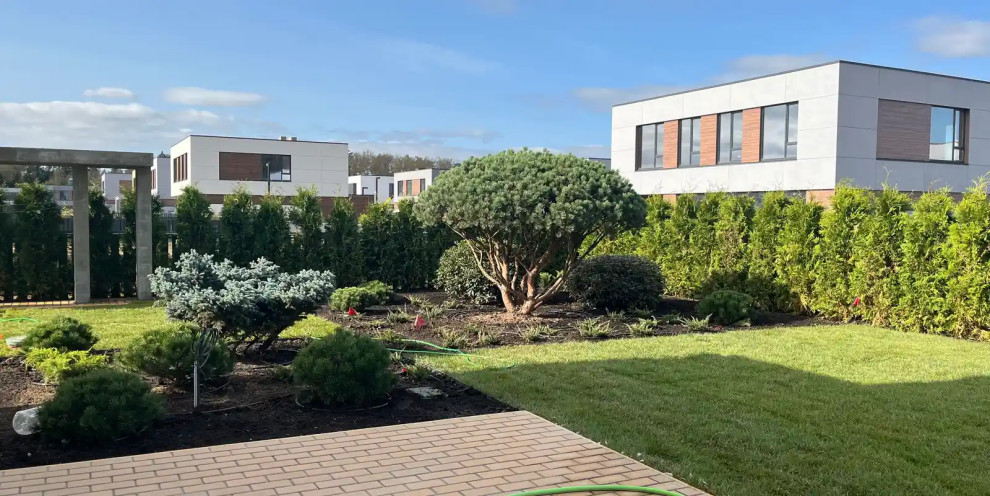 «СТРОГО ПО ПРЯМОЙ»