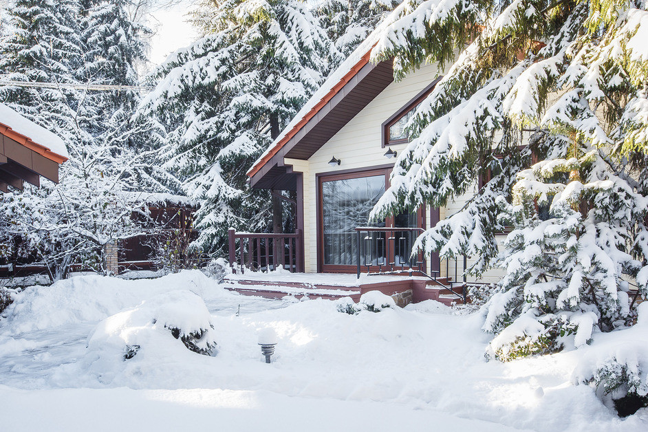Хороший вопрос: Пластиковое окно пропускает холод — что делать