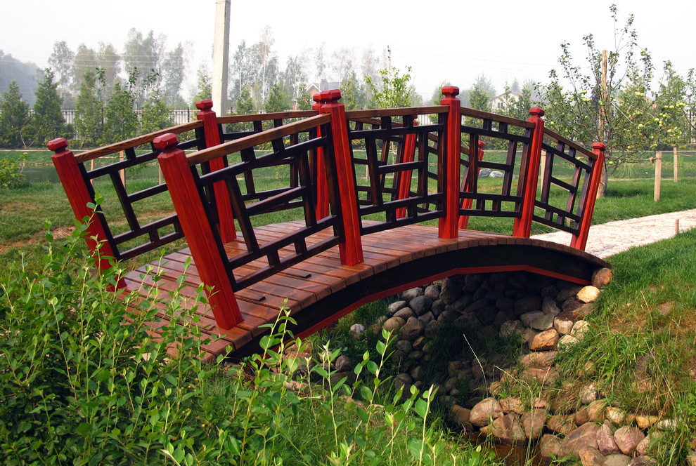 Деревянный мостик