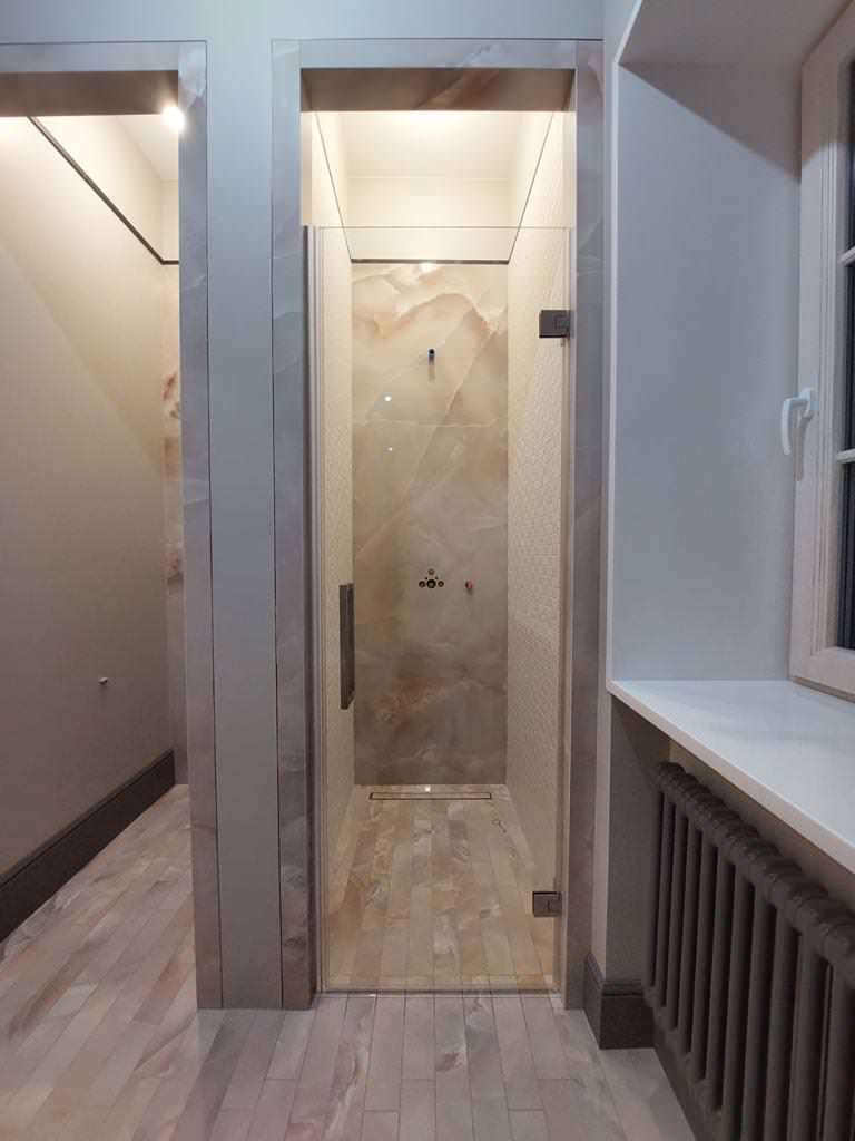 Душевая кабина/ванная комната