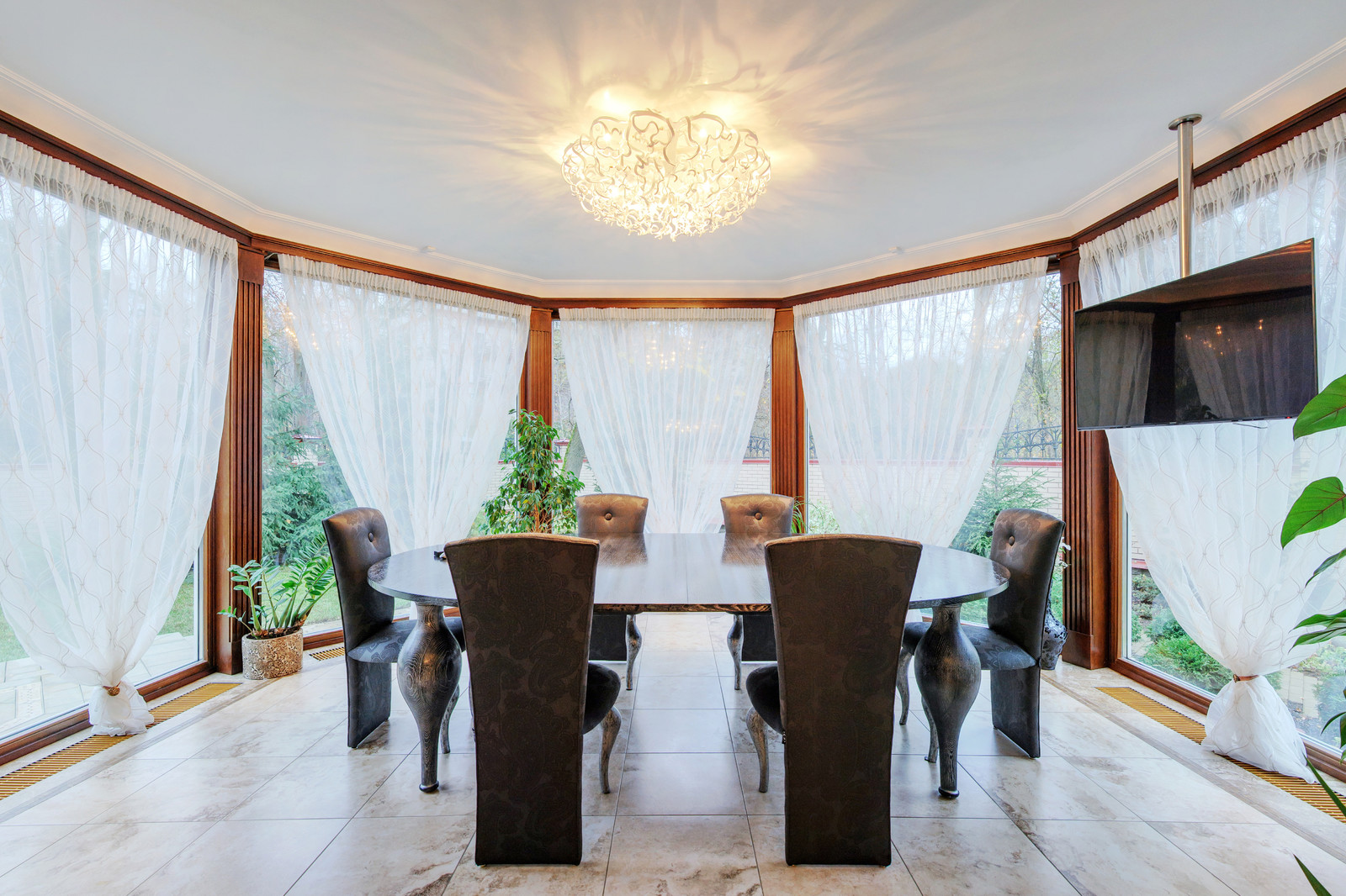 Трехэтажный таунхауз