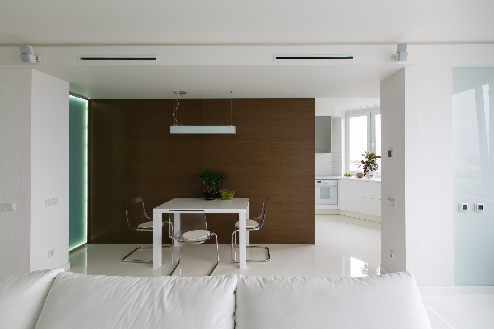 Белый интерьер