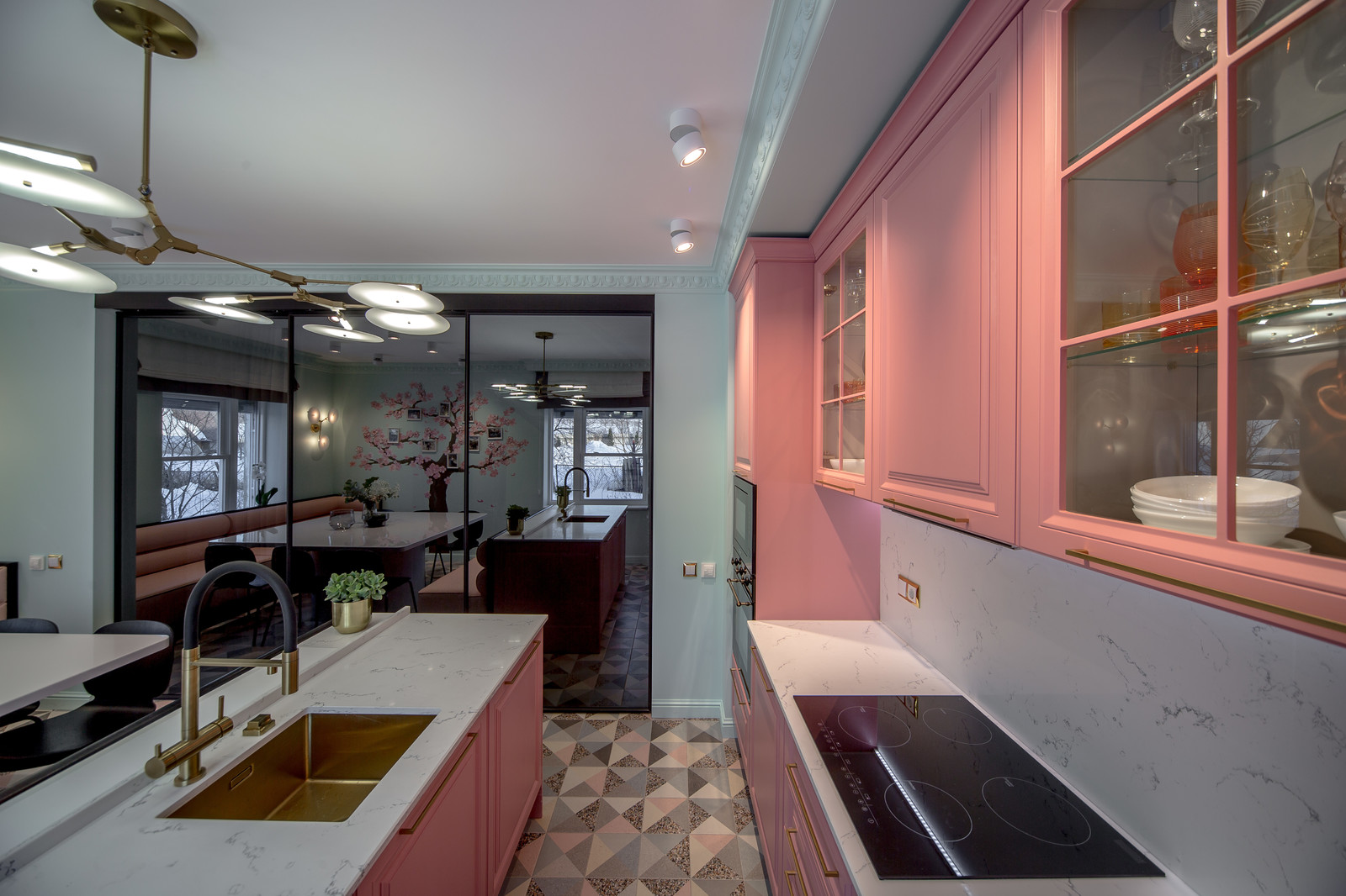 КУХНЯ ПОД САКУРОЙ