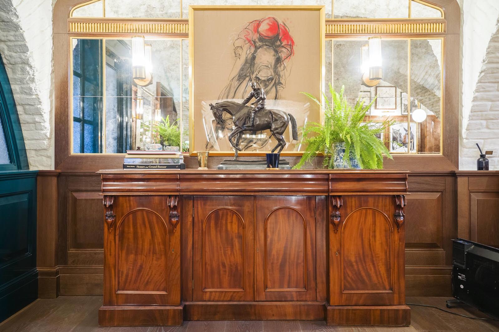 Комната отдыха, бар для клиентов Застройщика