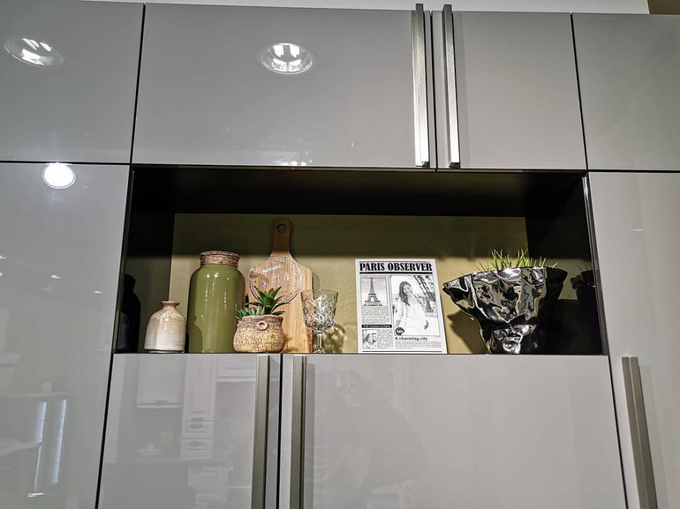 Обложка проекта: кухня Рина Гласс