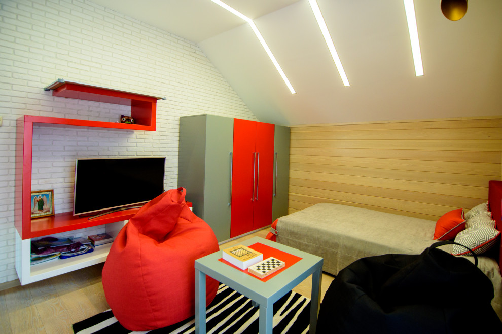 Обложка проекта: молодежка