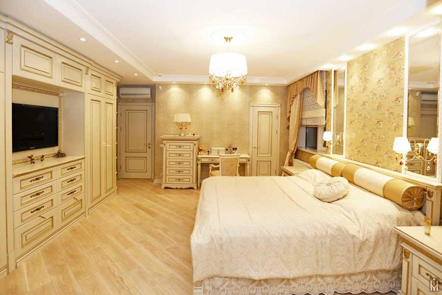 Окрашенные двери