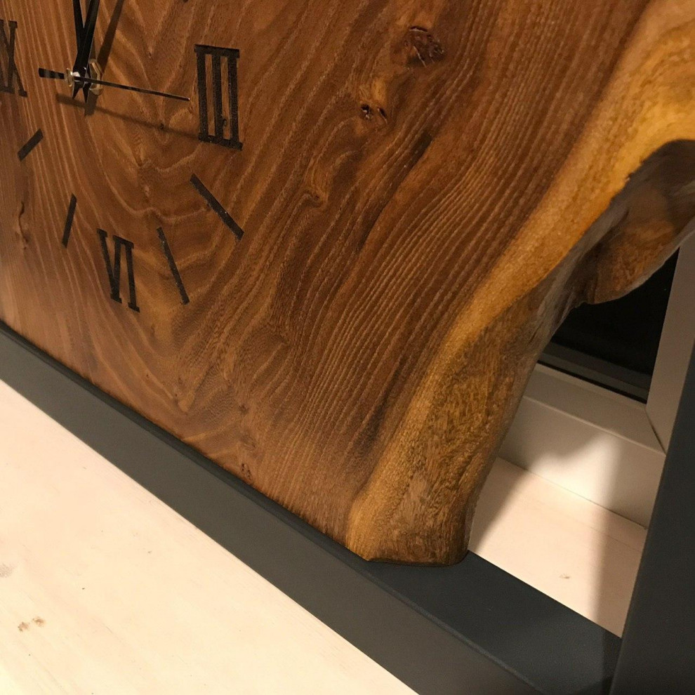 Обложка проекта: Часы из слэба