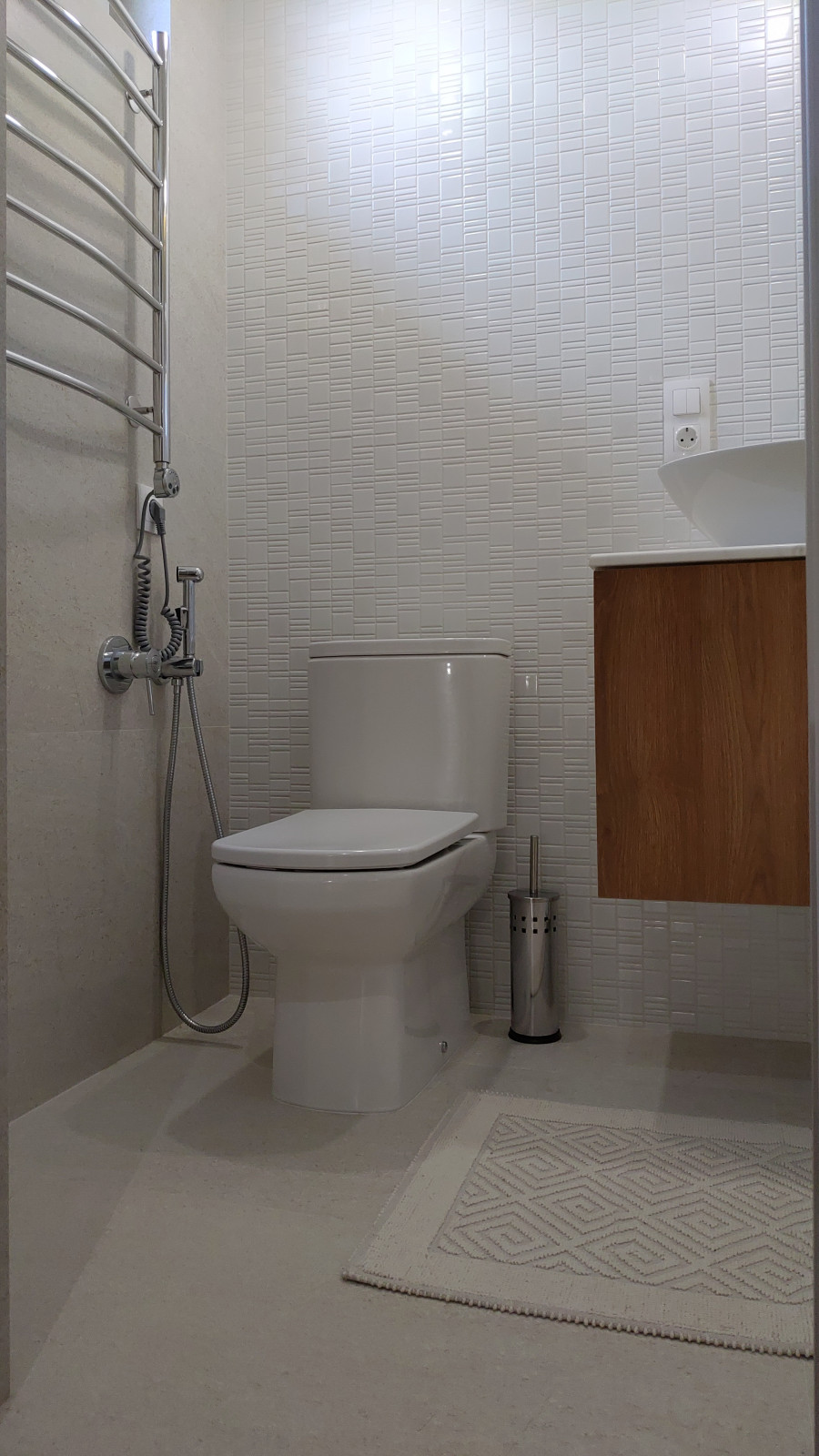 Обложка проекта: Частный дом в Нижней Гостагайке в светлом минималистичном стиле