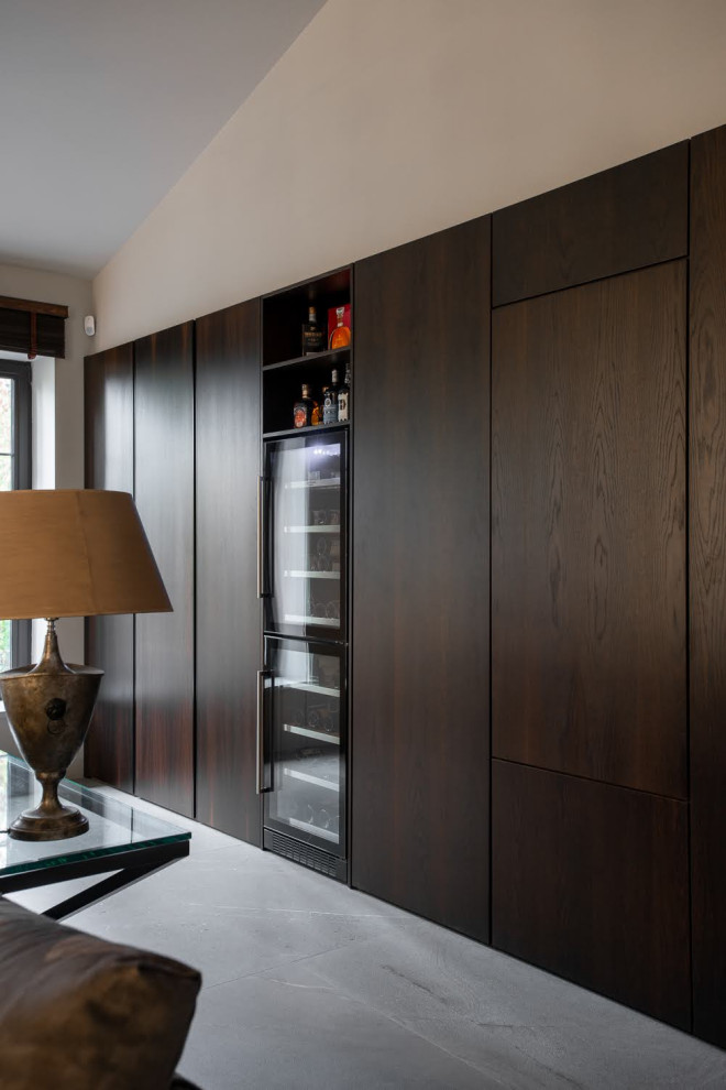 Современная гостиная в загородном доме