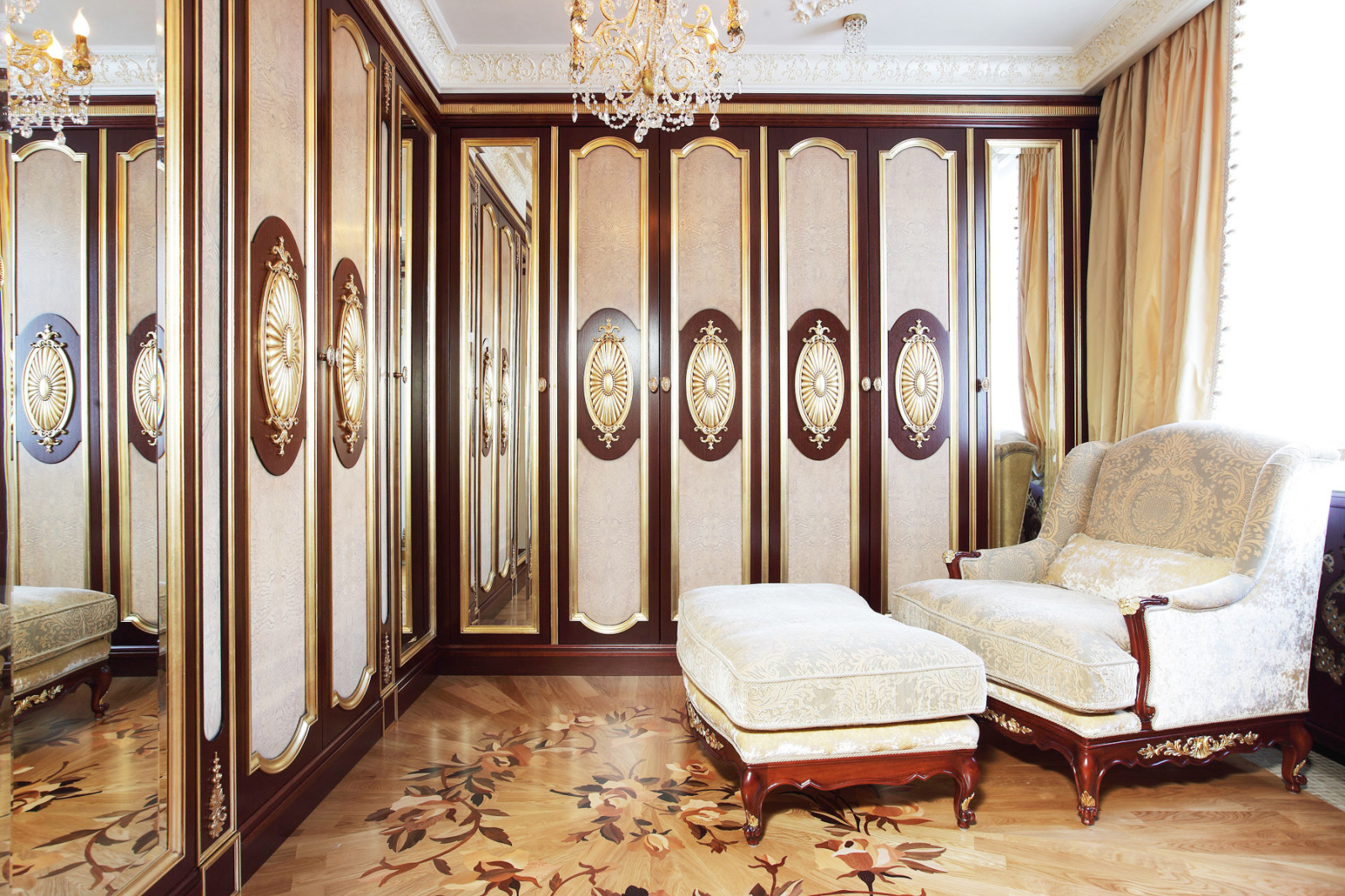 Apartment in Moscow II