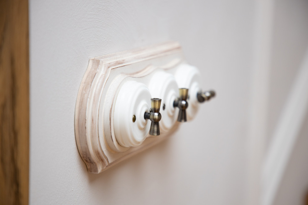 Загородный дом (внутренний монтаж ретро электрики)