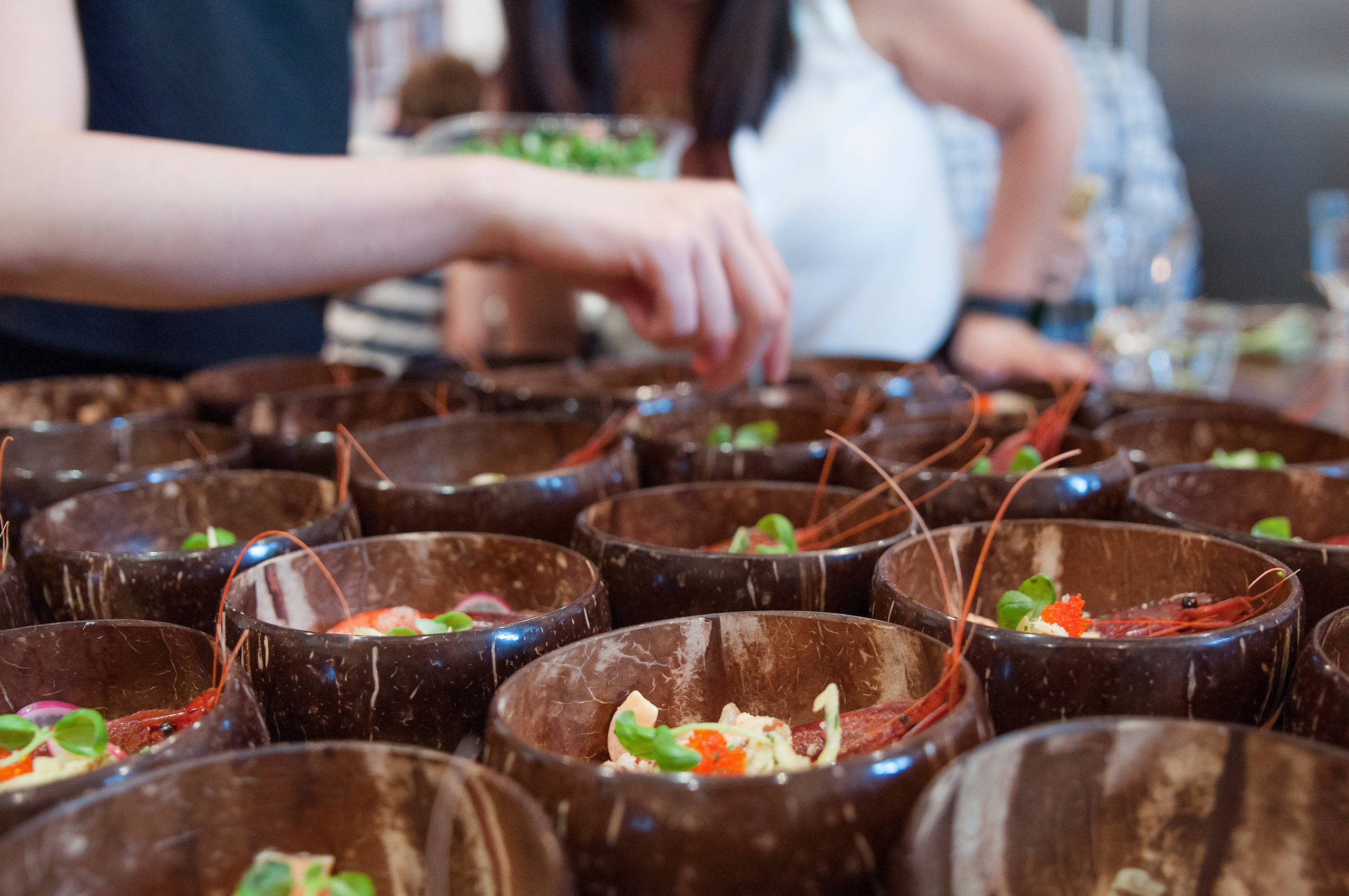 Микротренд: Званые ужины для незнакомцев — зачем?