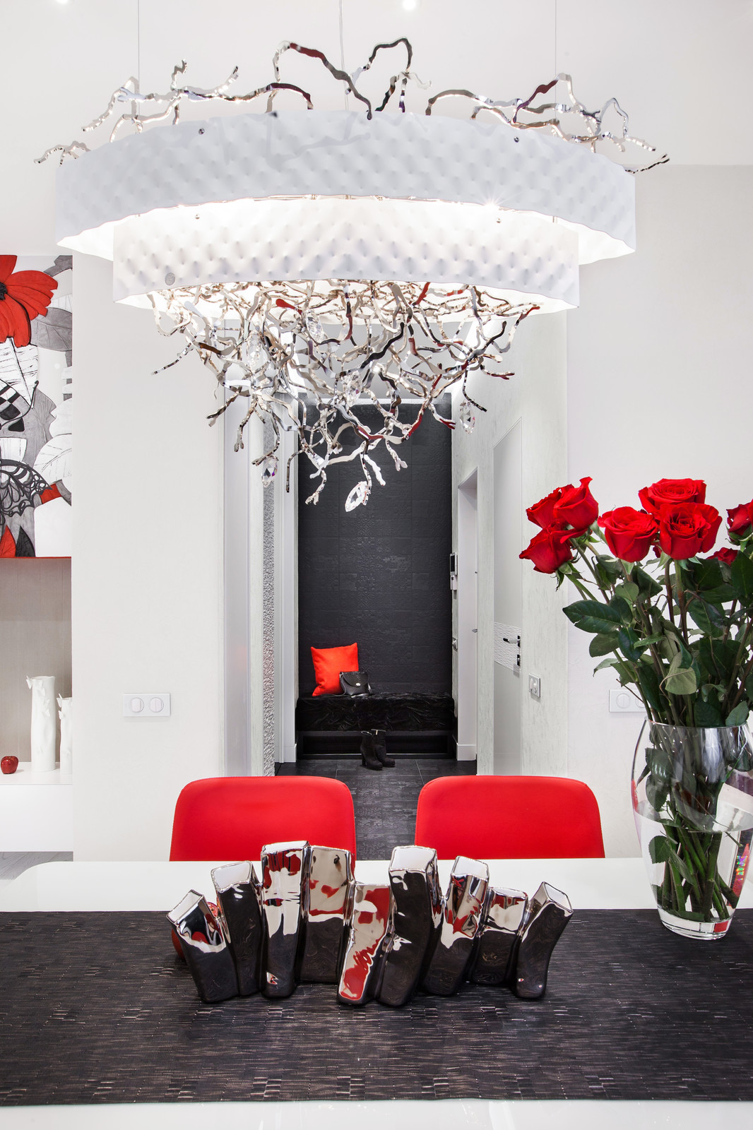 Обложка проекта: Красно-белый интерьер