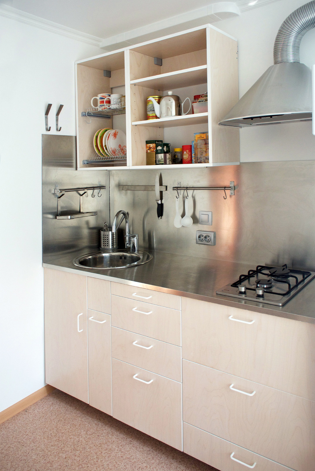 Кухня Брони