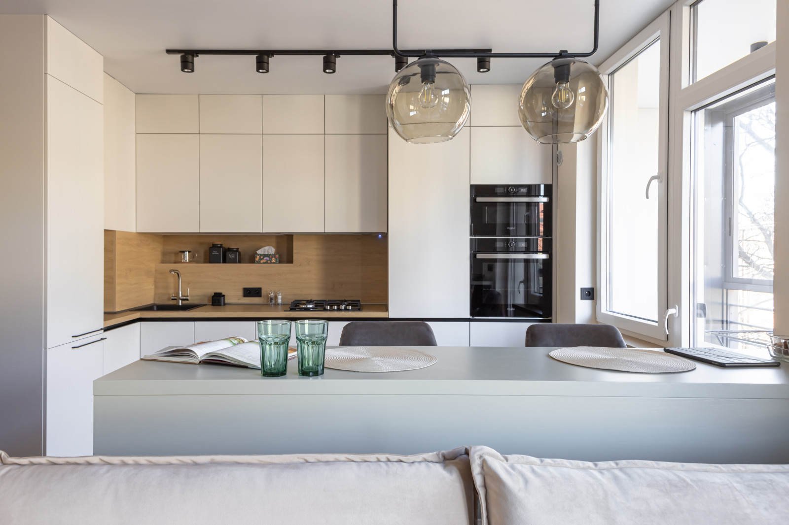 Обложка проекта: Дикий жасмин