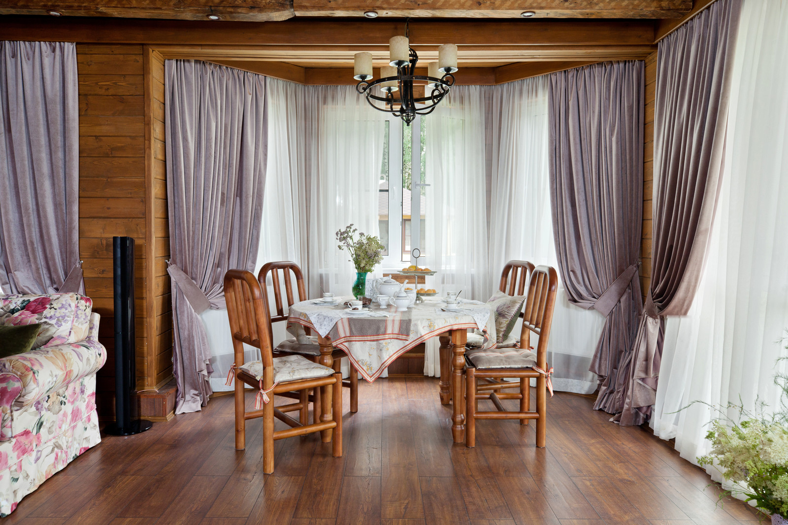 Солечная опушка