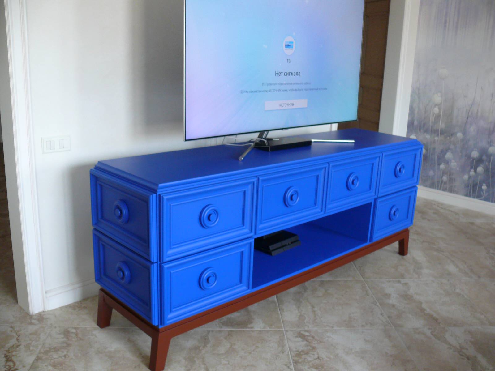 Обложка проекта: Яркий акцент в интерьере