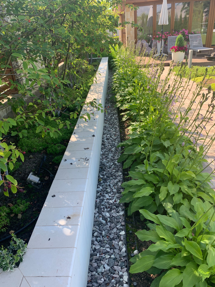 Современный сад для семьи