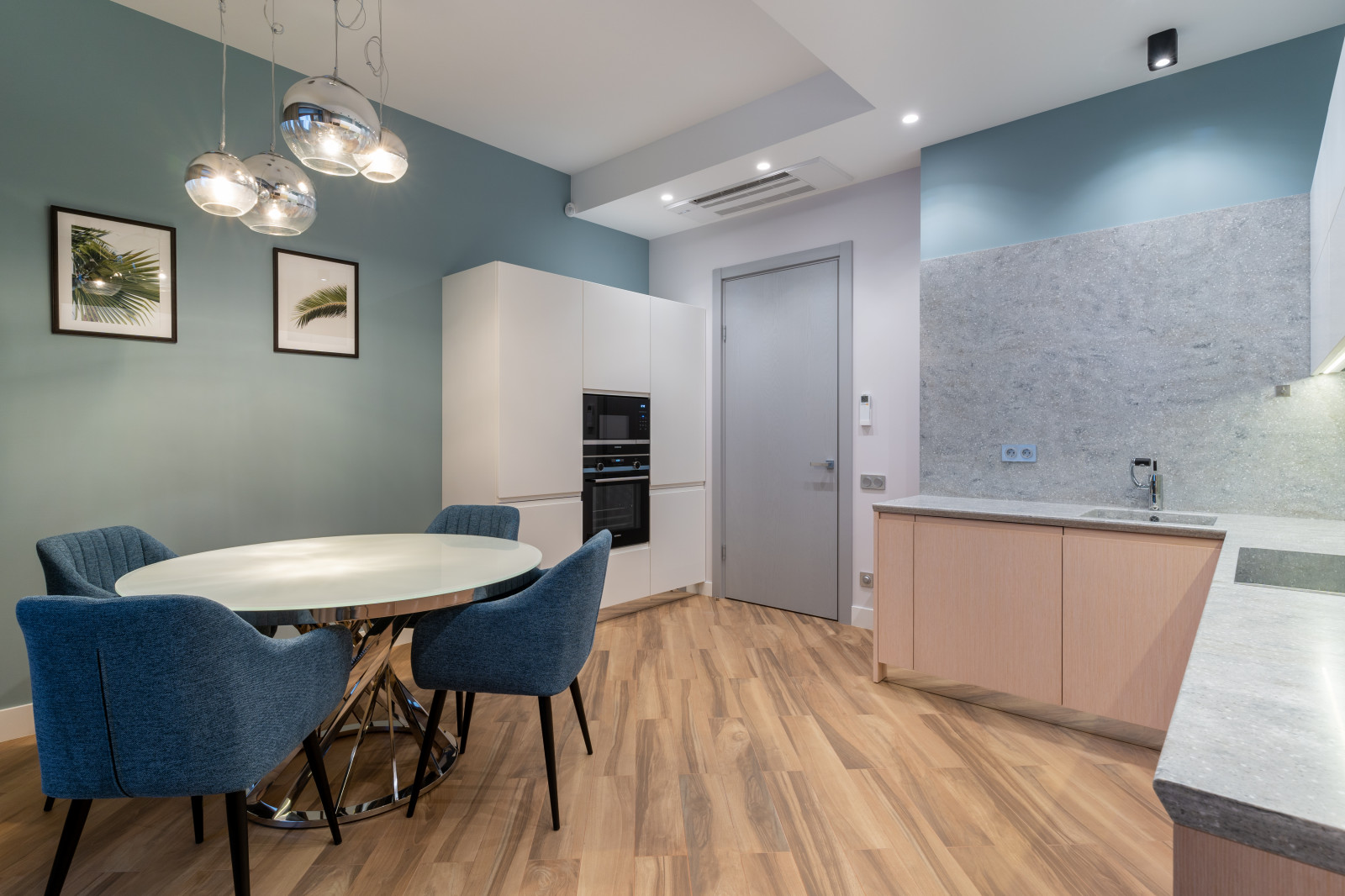 Крестовский для молодой семьи