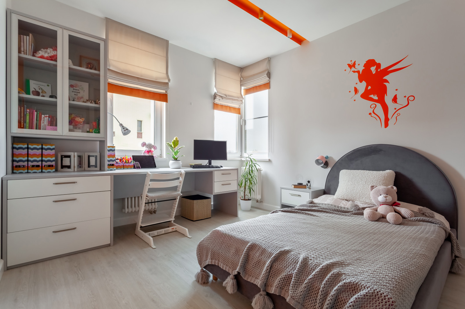 Воздушная квартира с яркими акцентами