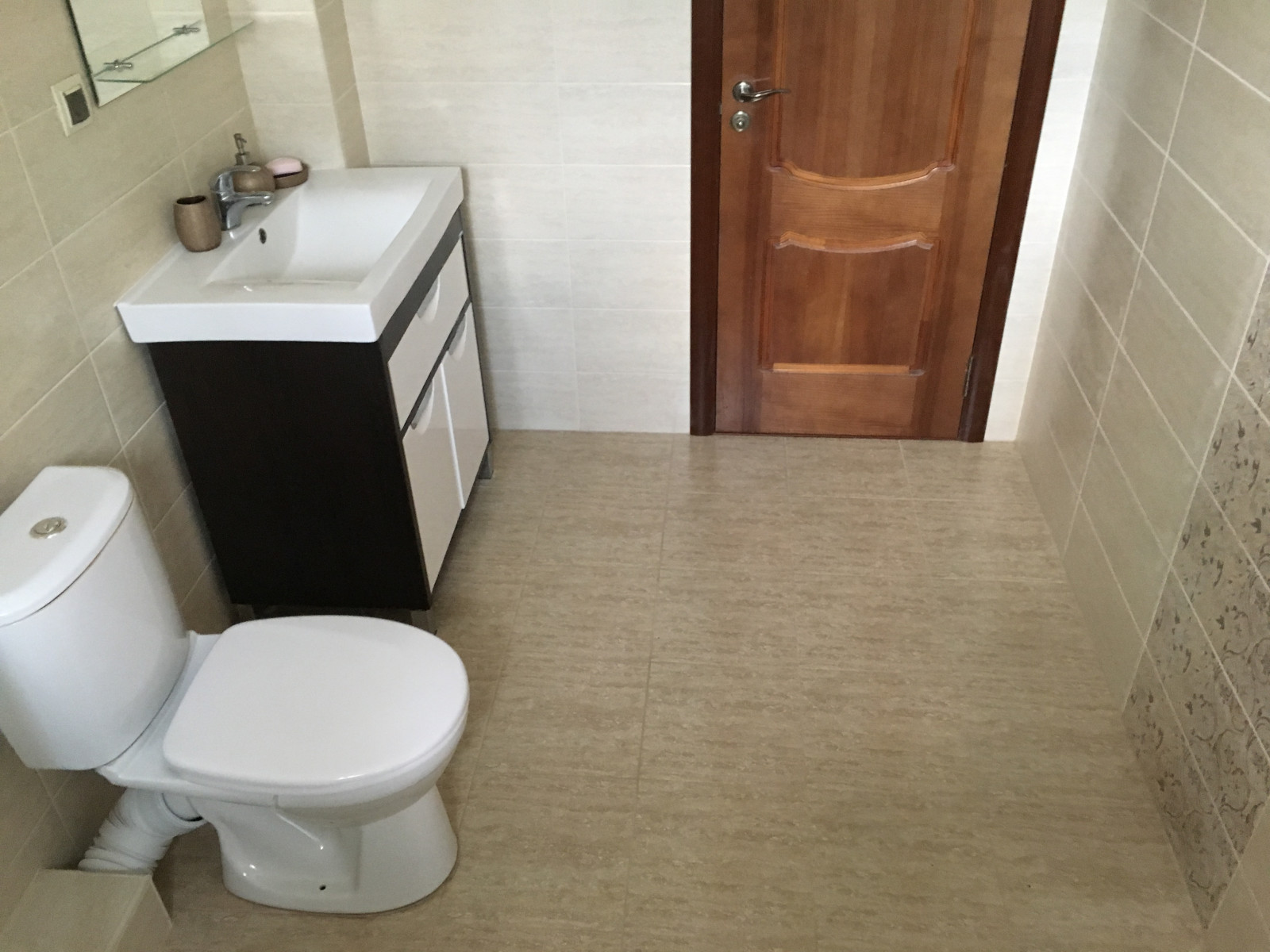 Укладка керамической плитки в ванной