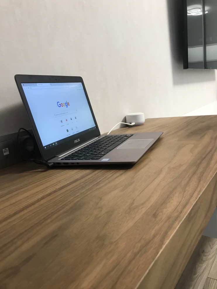 Обложка проекта: ТВ Тумба и рабочий стол