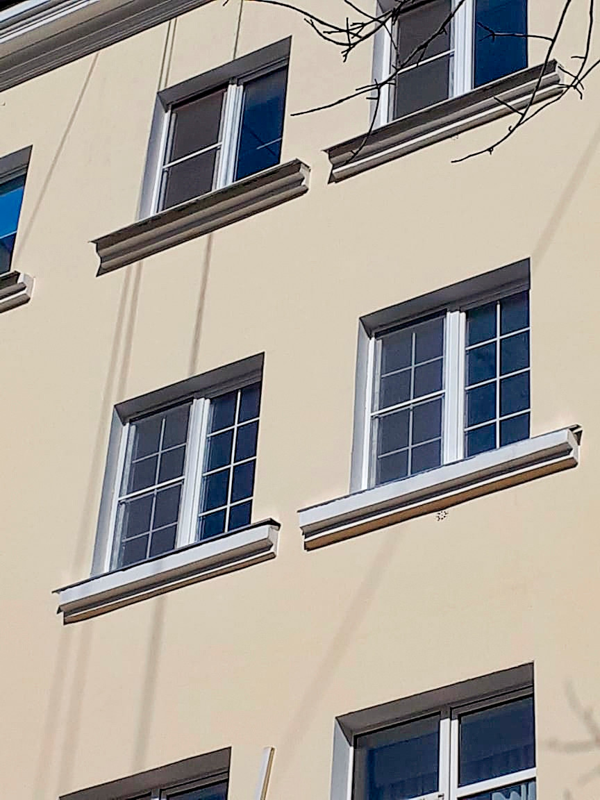 Окна из сосны с шипом.