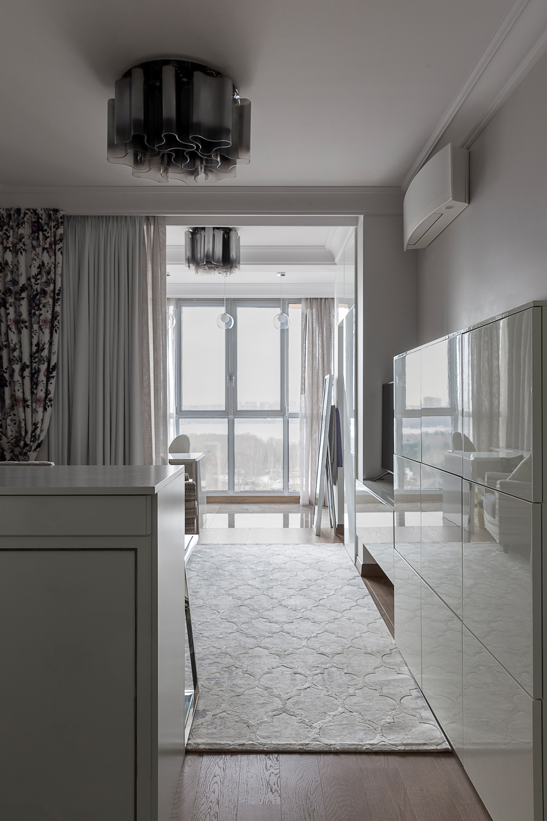 Обложка проекта: Спальня с ванной комнатой. Неоклассика на живописной.