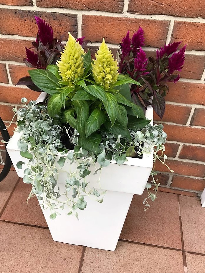 Декор крыльца и балкона