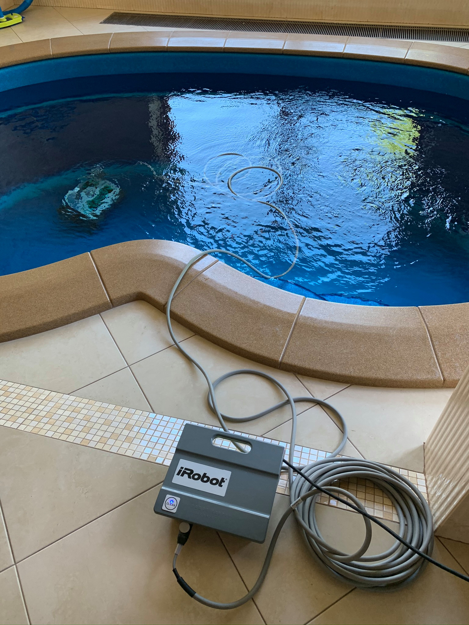 Личный опыт: Робот-мойка окон и другие гаджеты для частного дома