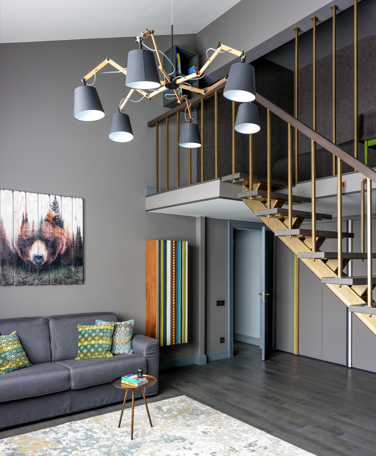 Дом для большой семьи, Графские пруды