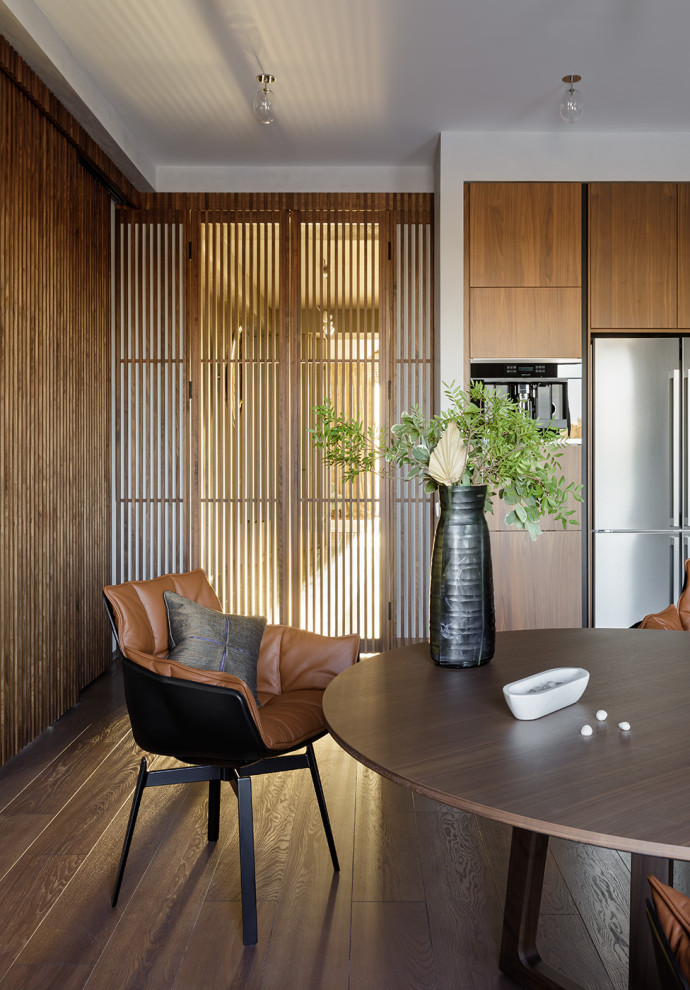 Кухня оформление деревянными жалюзи