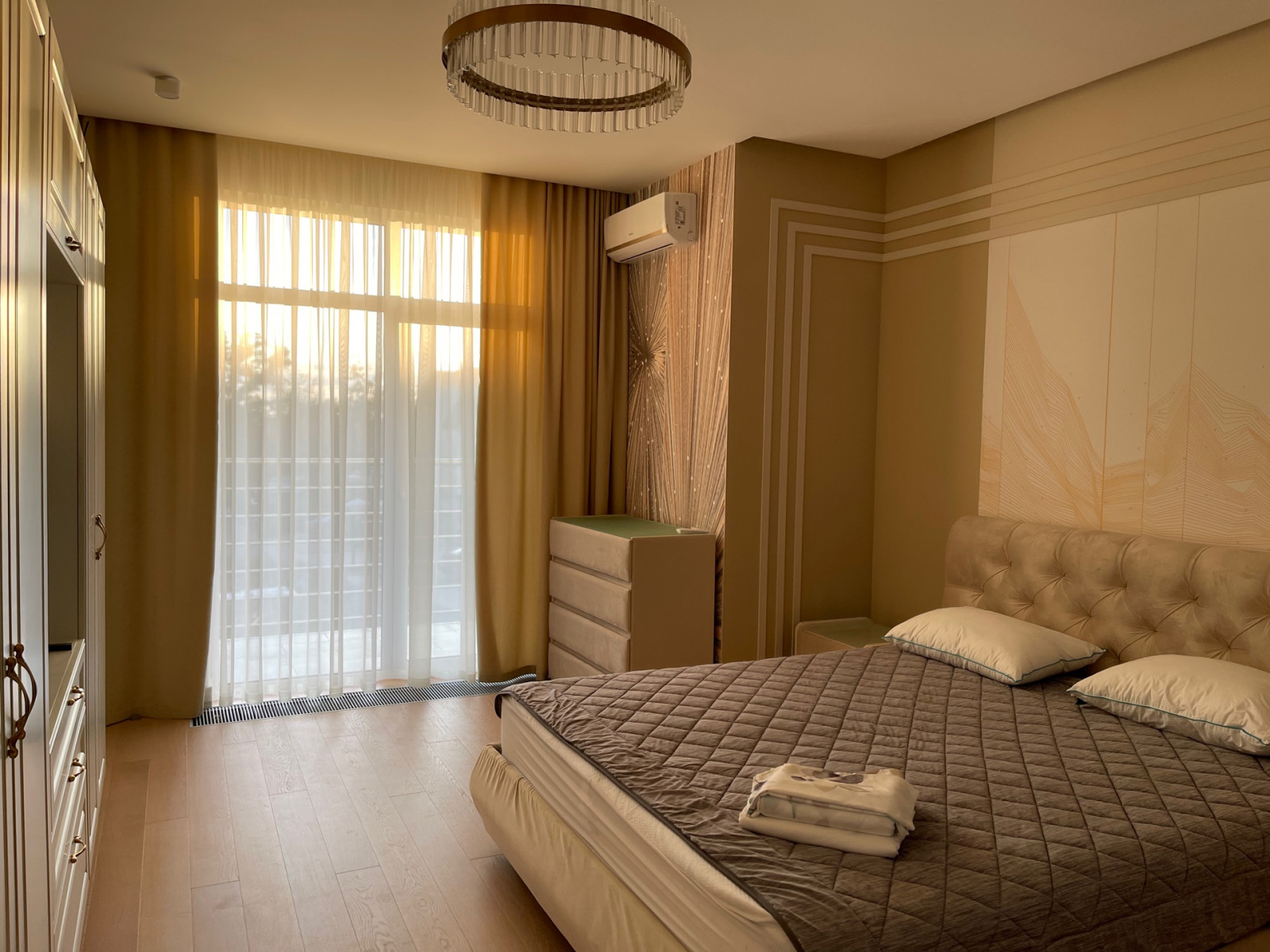 Спальни в проекте жилого дома на побережье, в г. Геленджике