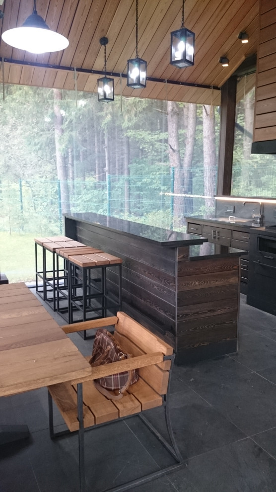 Беседка–барбекю в п. «Заокские просторы»