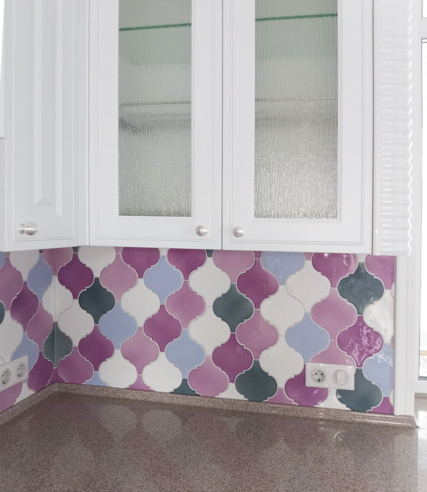 Кухня в сиреневой дымке