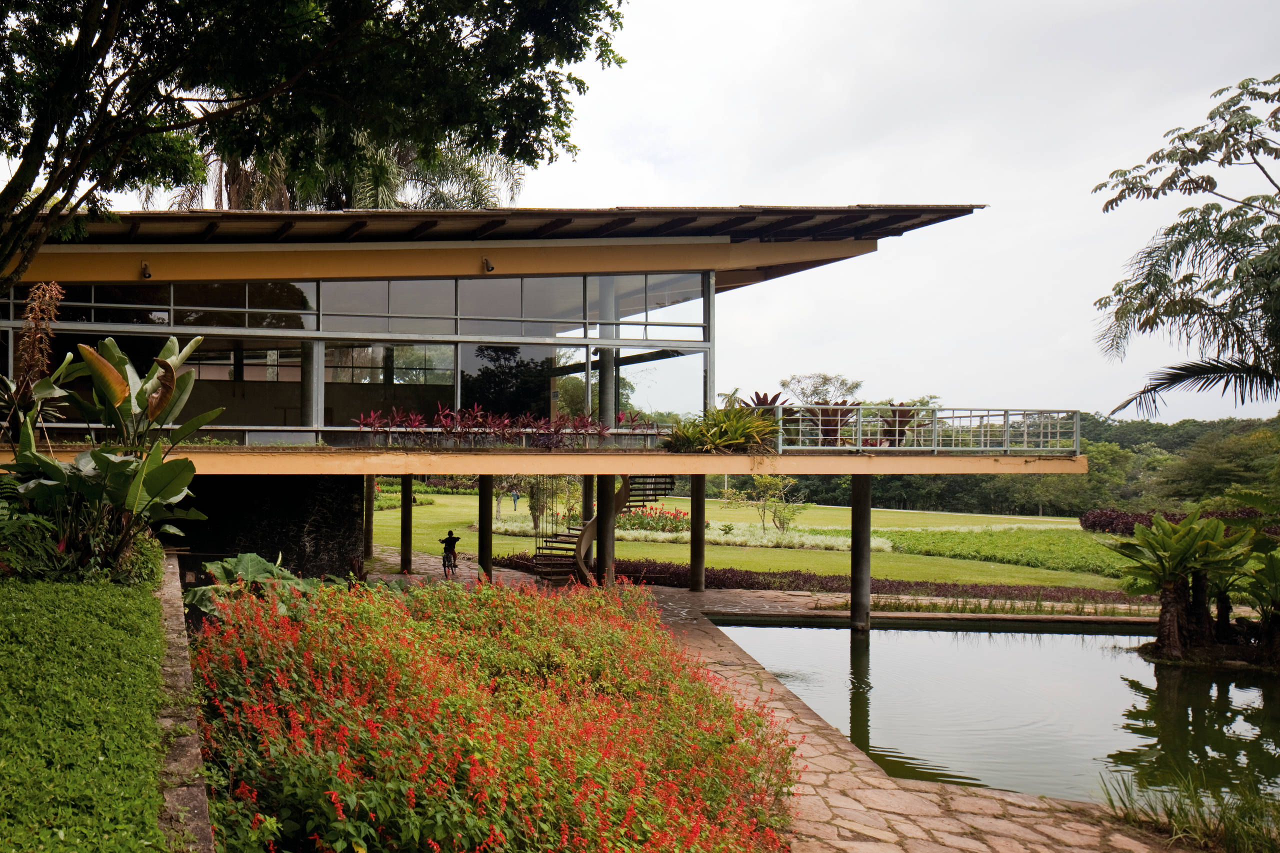 Прогулка на диване: 10 удивительных парков и садов мира