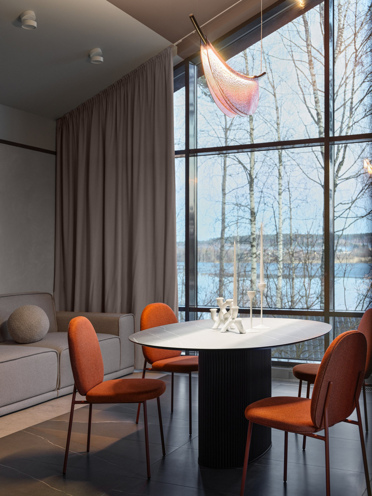 ДОМ У ОЗЕРА